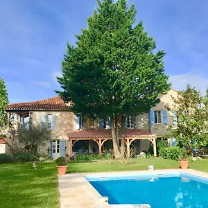 Le Relais Des Anges Bed & Breakfast Mercuès